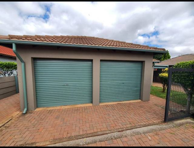 3 BEDROOM HOUSE FOR SALE IN THE ORCHARDS